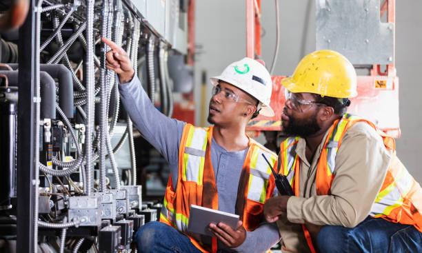 Best Electrical Installation Contractor  in Ironwood, MI